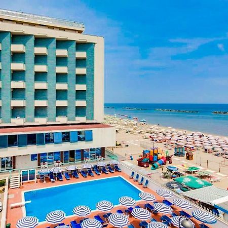 Hotel Majestic Bellaria-Igea Marina Eksteriør billede