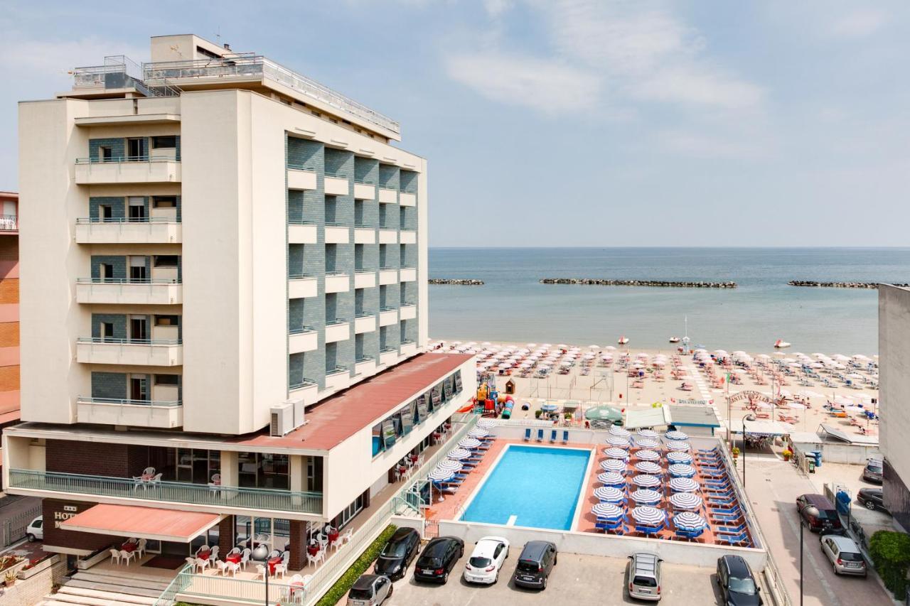 Hotel Majestic Bellaria-Igea Marina Eksteriør billede