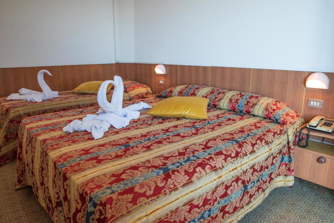 Hotel Majestic Bellaria-Igea Marina Eksteriør billede