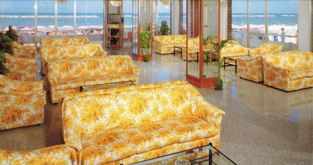 Hotel Majestic Bellaria-Igea Marina Eksteriør billede