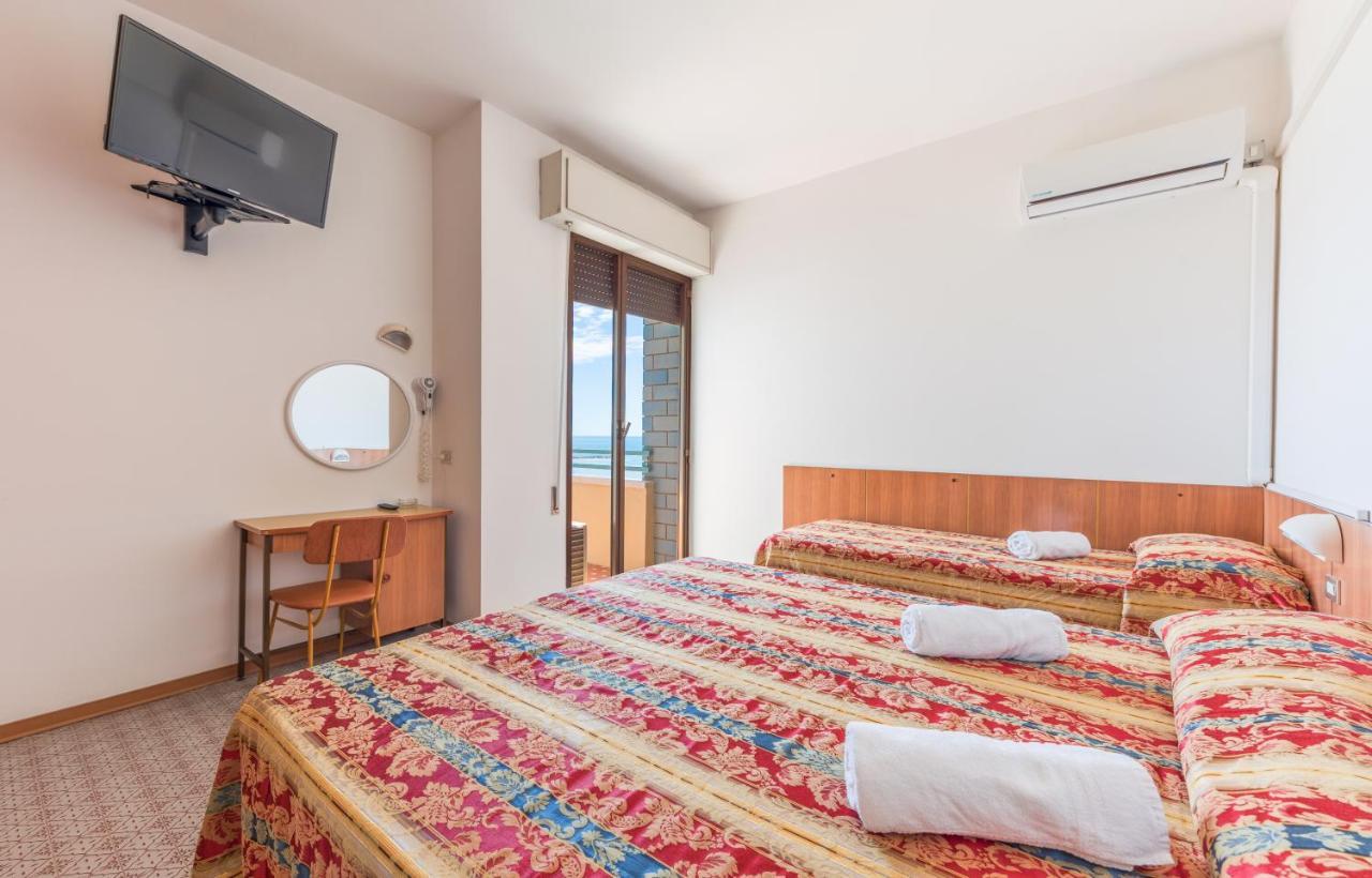 Hotel Majestic Bellaria-Igea Marina Eksteriør billede