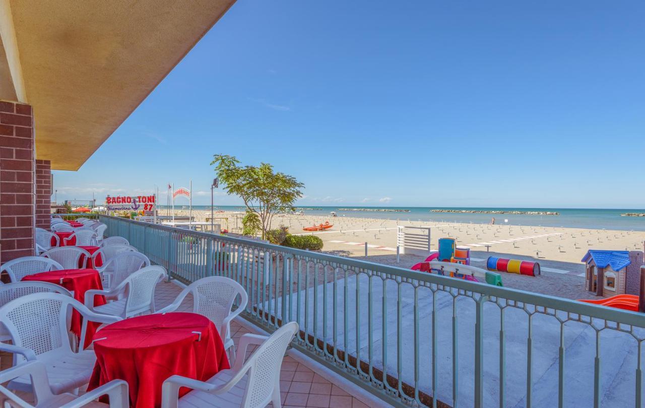 Hotel Majestic Bellaria-Igea Marina Eksteriør billede